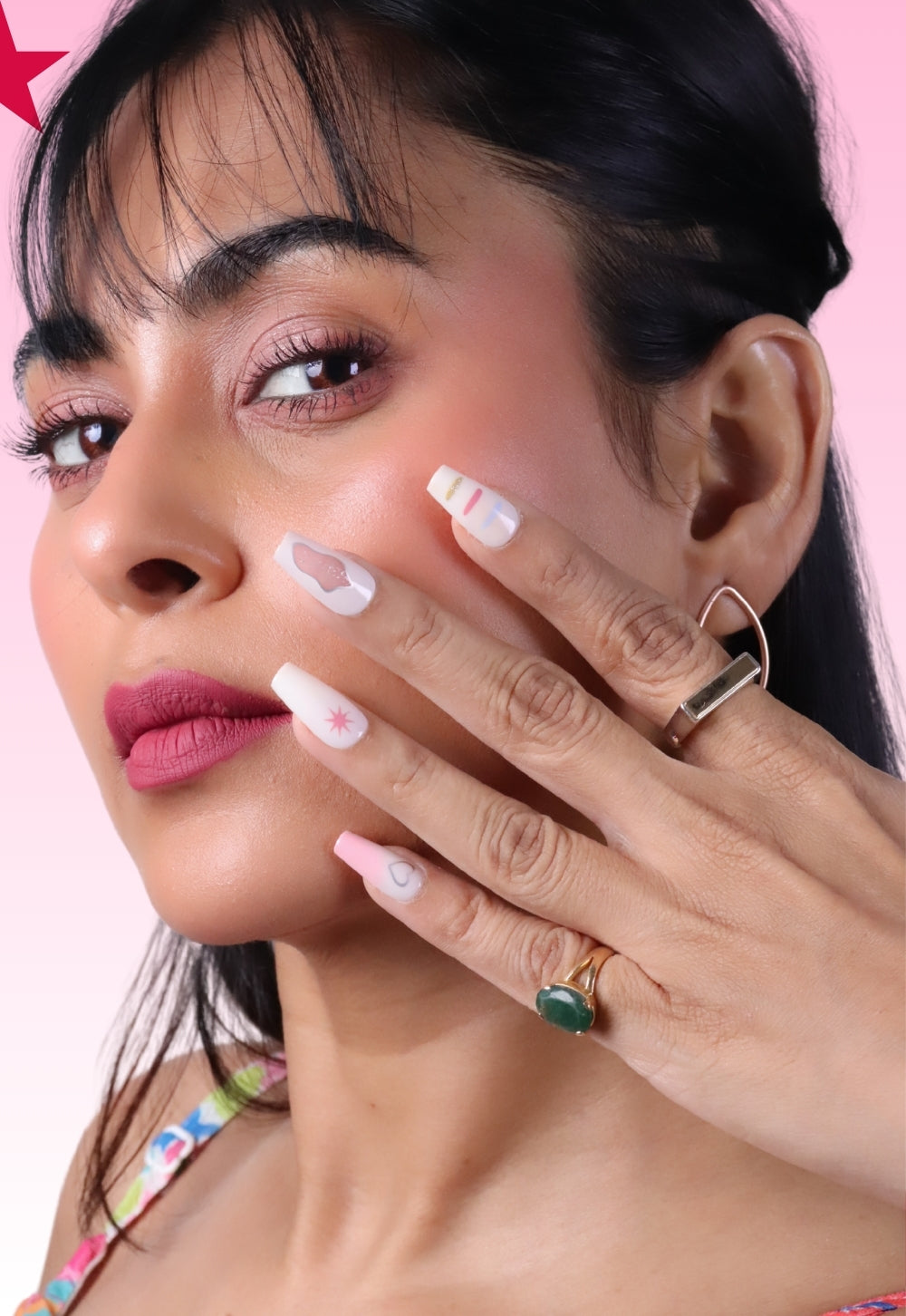 Sugar Sweet Press-On Nails – Pink & White Graphic Nail Art (Set of 30)