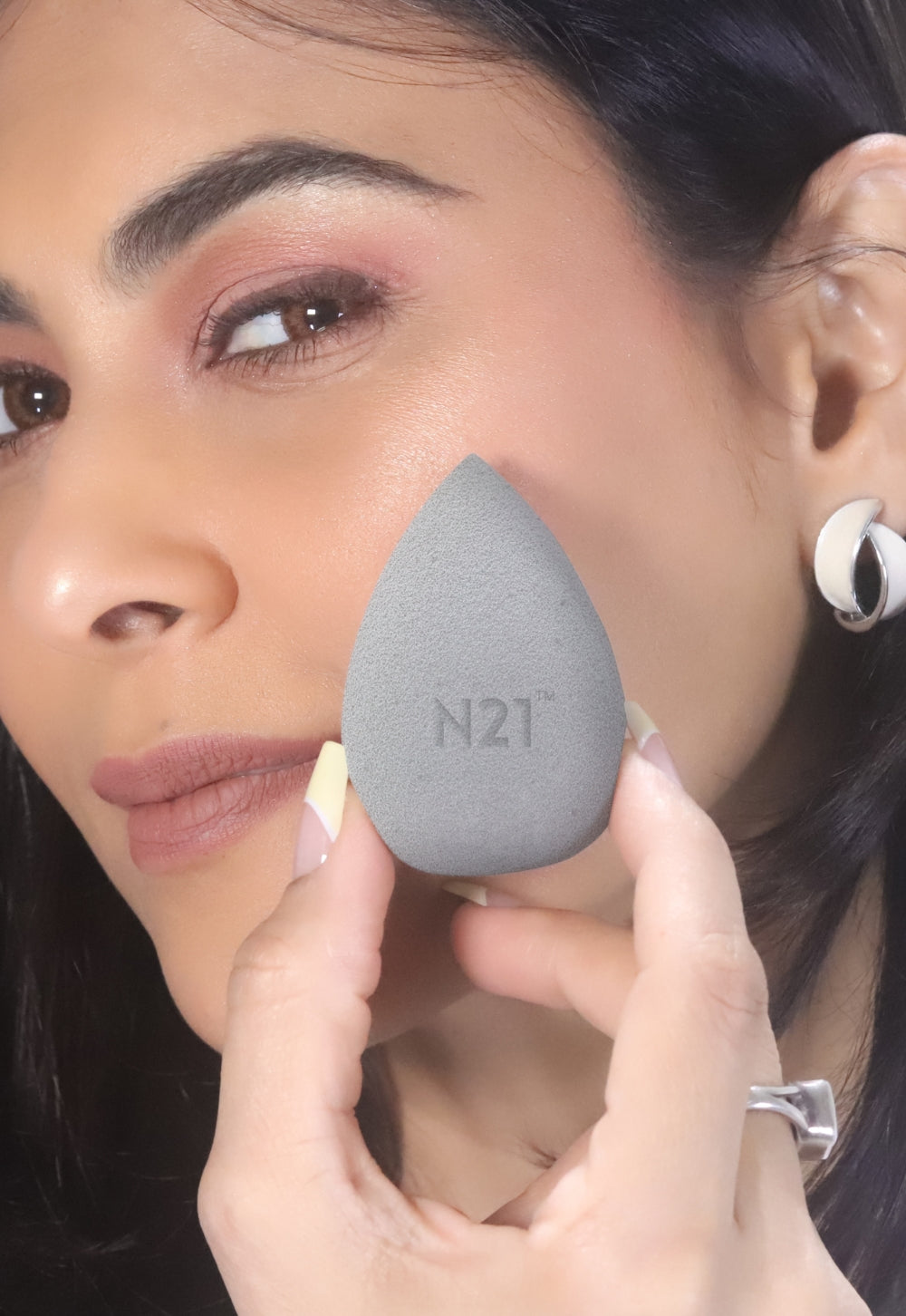Cocotini Beauty Sponge – Premium Makeup Blender for Flawless Finish