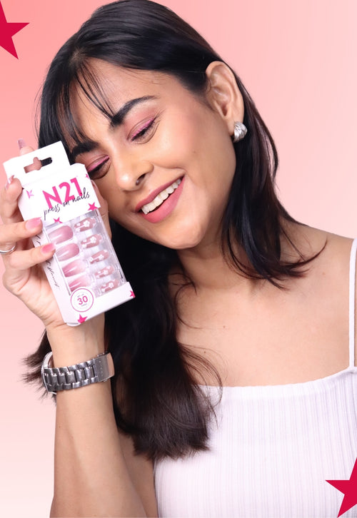 Blush Flora Press-On Nails – Soft Pink Floral Design | 30 Nails | N21 Salon Nails at Home