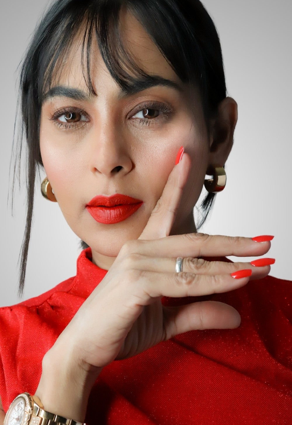 Cherry Red Press-On Nails – Medium Squoval Classic Red Nails